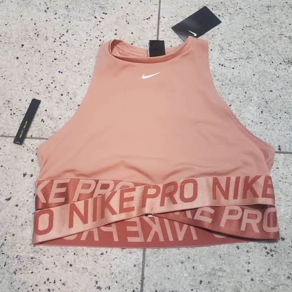 Nike Tops - Nike Pro Crossover Crop